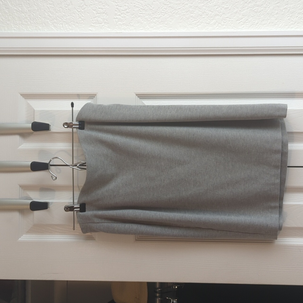 Grey pencil skirt